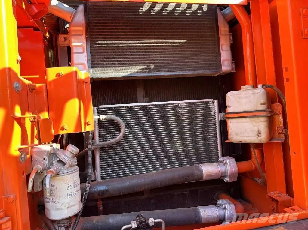 Doosan DX 225 LC Mini bageri <7t