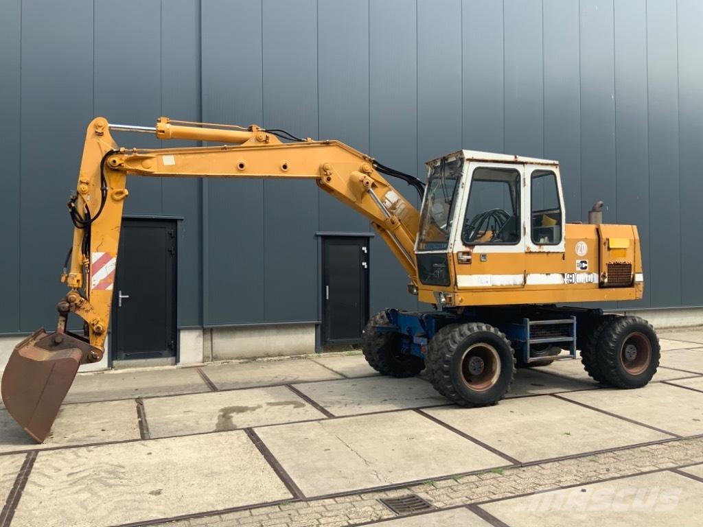 Liebherr A 900 C Bageri na kotačima