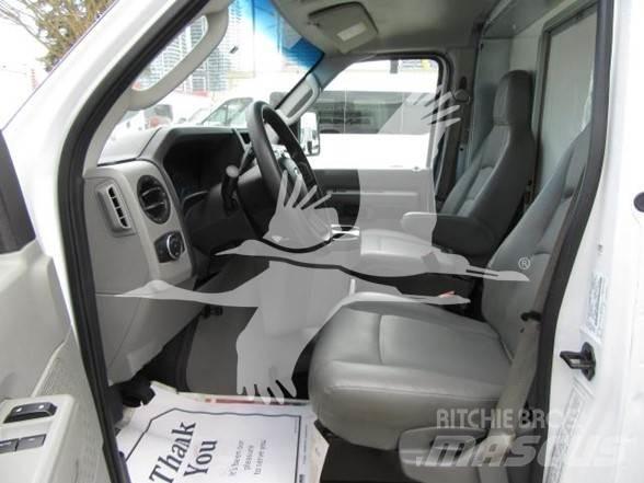 Ford E450 Ostalo