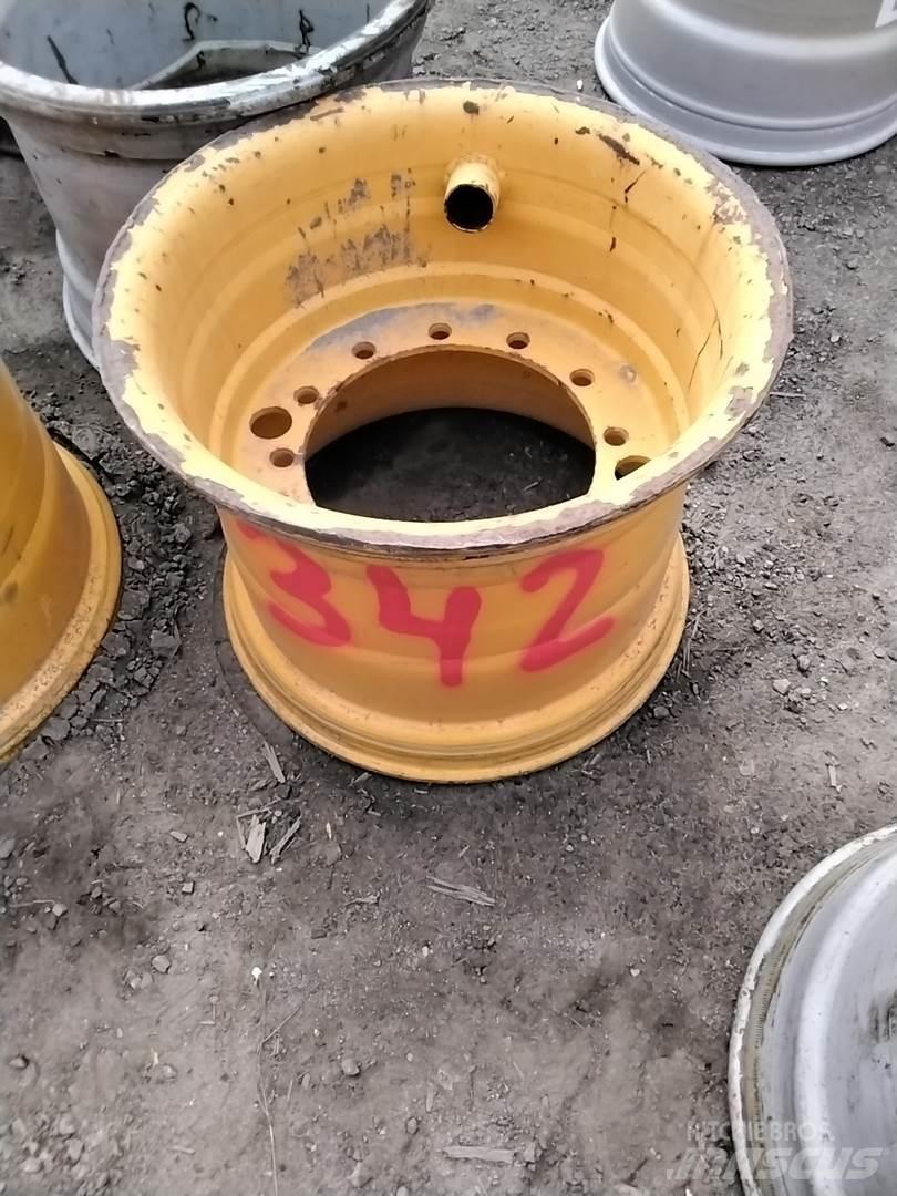 Rottne F12 20x26,5 Gume, kotači i naplatci