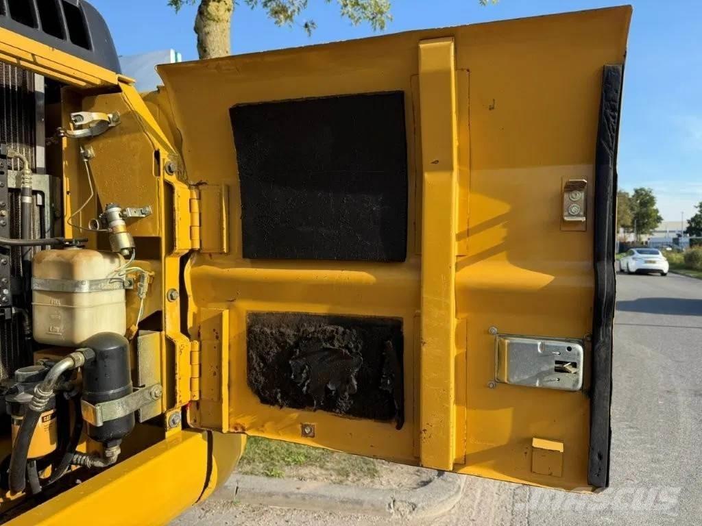 CAT 320BLN Utovarni rovokopači