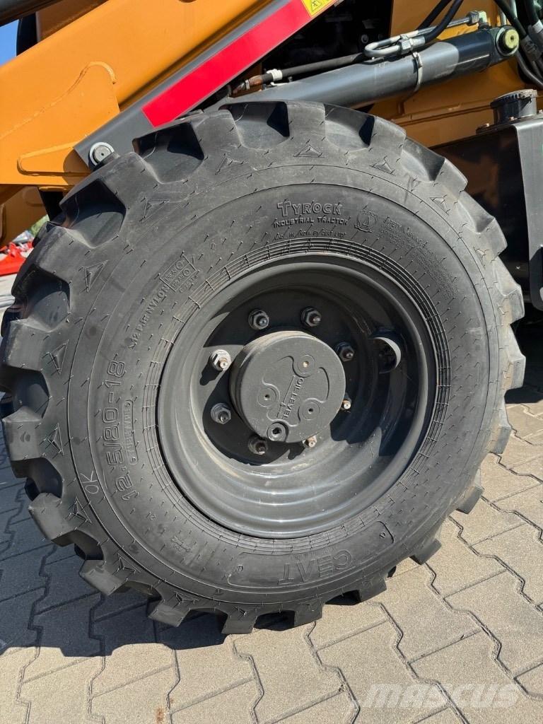 CASE 851 EX 4WD Pro Utovarni rovokopači