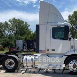 Volvo VNL 64T200 Traktorske jedinice