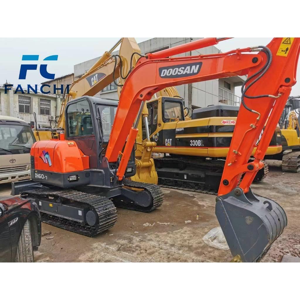 Doosan DH 60-7 Bageri gusjeničari