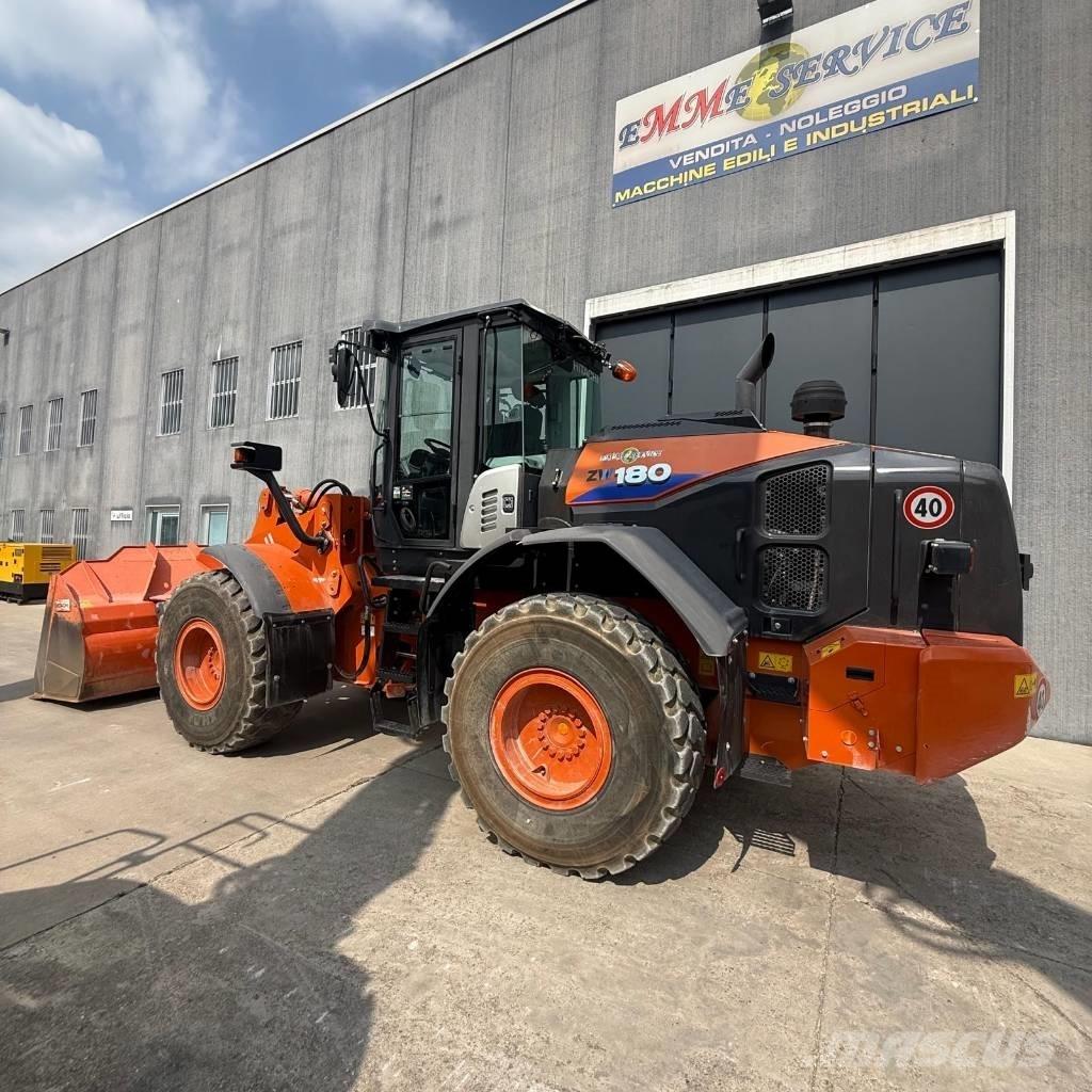 Hitachi ZW180-6 Utovarivači na kotačima
