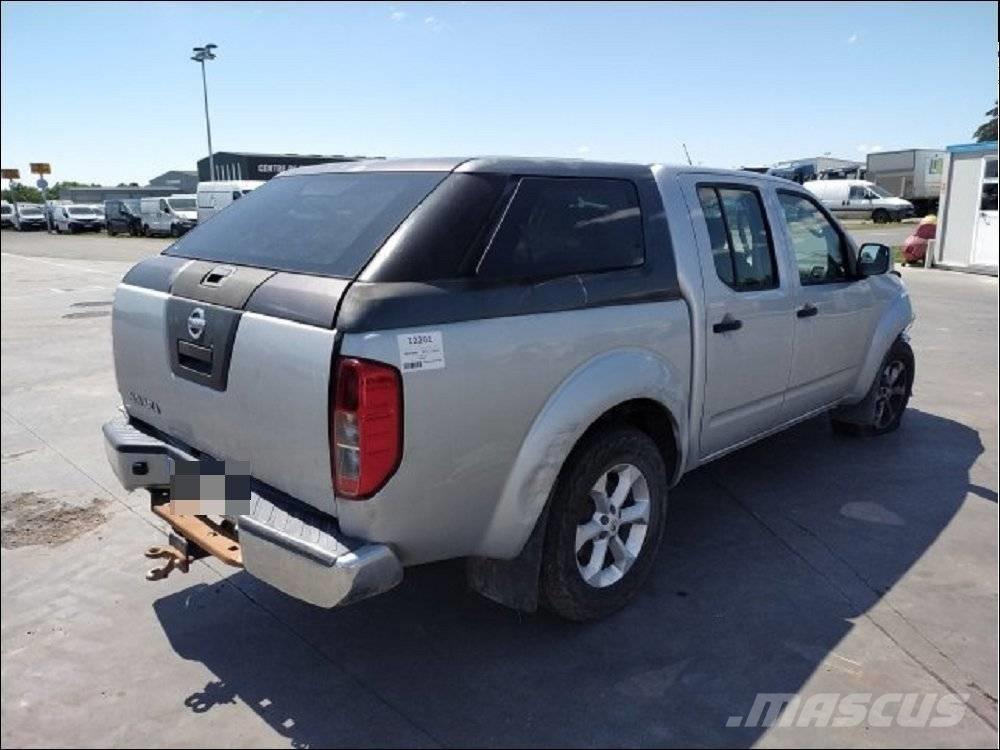 Nissan Navara 1 Kiperi