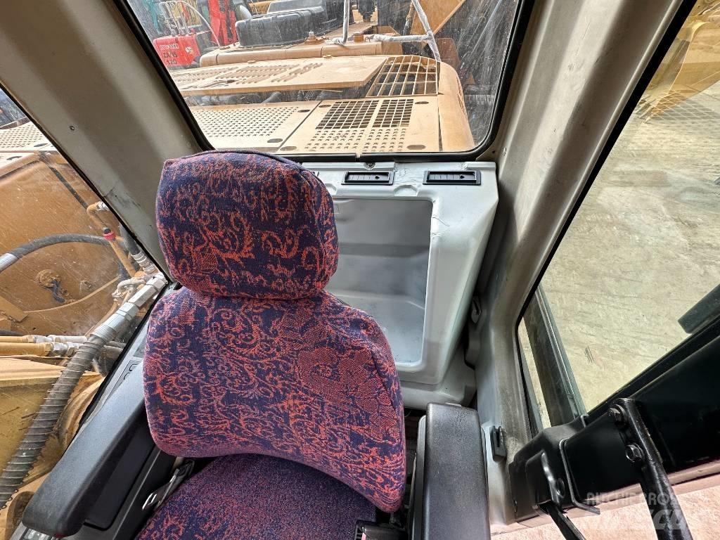 CAT 320 C L Bageri gusjeničari