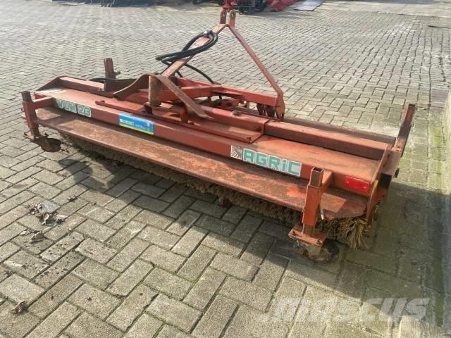 Agric W U M -2-3 Strojevi za metenje