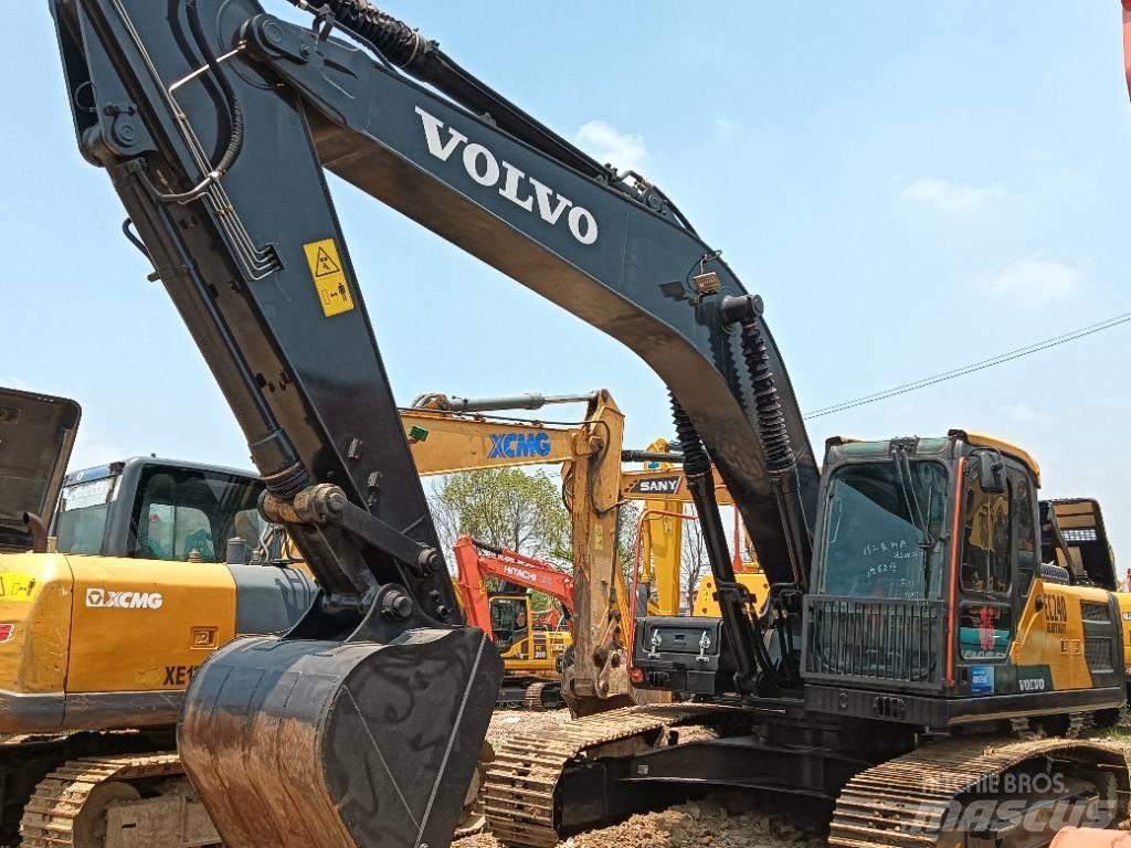 Volvo EC 240 Bageri gusjeničari