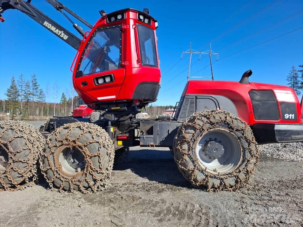 Komatsu 911 Harversteri