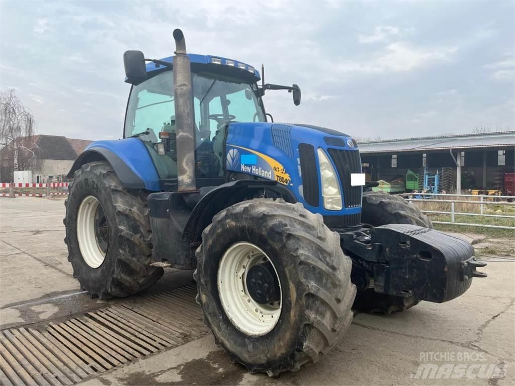 New Holland T8040 Traktori