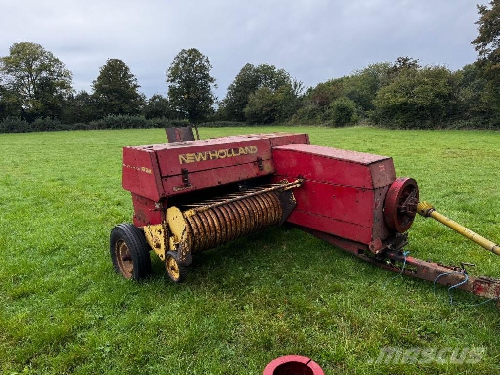 New Holland 274 Balirke za kockaste bale