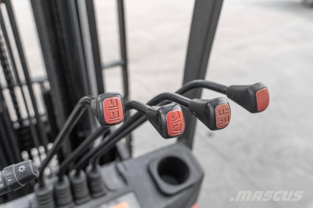 Manitou MI 25 D Dizelski viličari