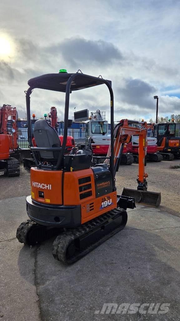 Hitachi ZX 19 Mini bageri <7t