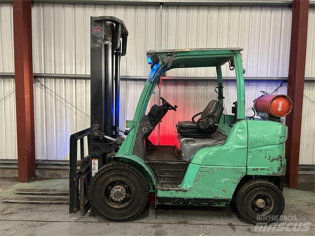 Mitsubishi FG40NT Plinski viličari