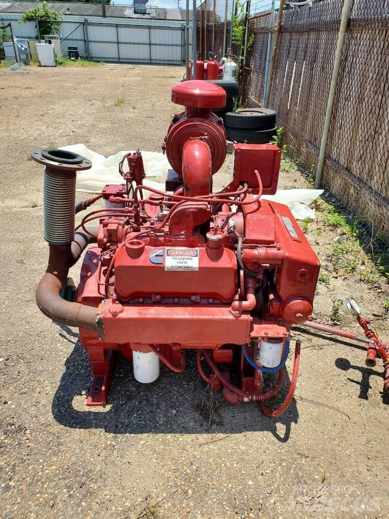 Cummins V-378- F2 Kamperi i kamp prikolice