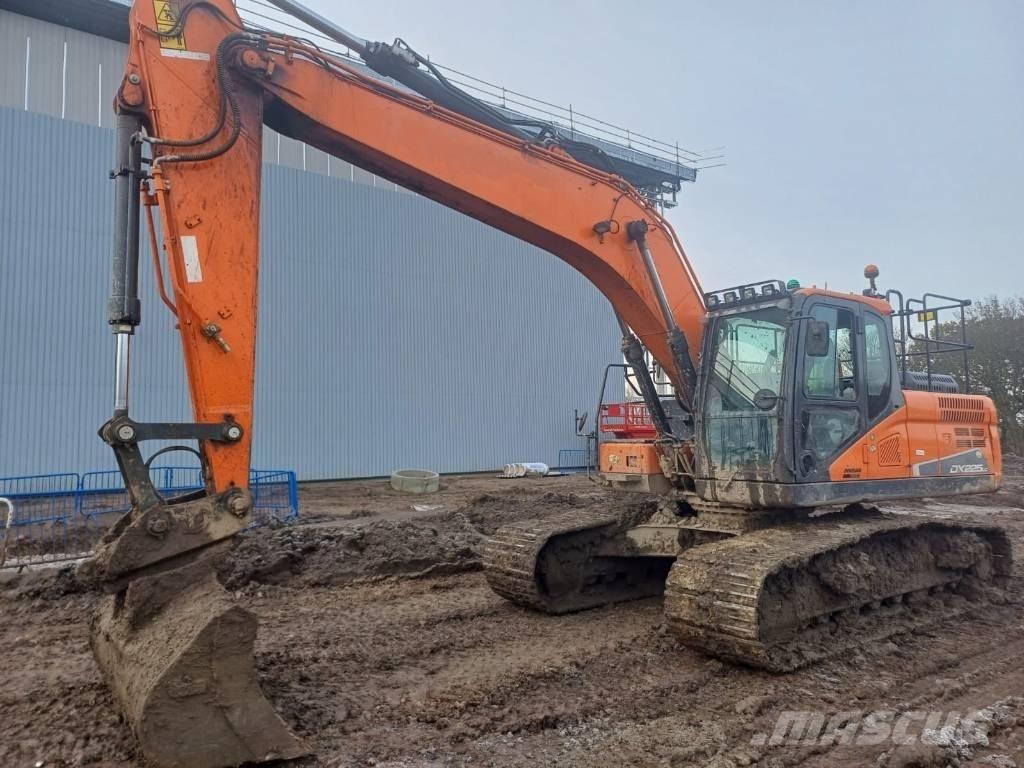 Doosan DX 225 LC-5 Bageri gusjeničari