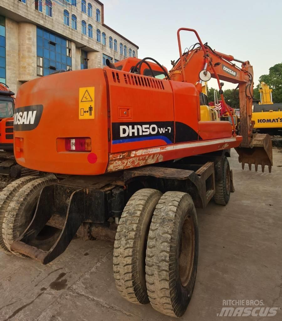 Doosan DH 150 W-7 Bageri na kotačima