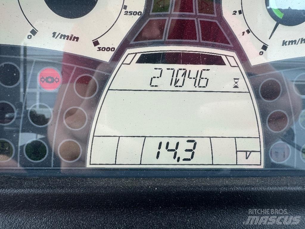 Bomag BW 154 ACP Gumeni valjci na kotačima