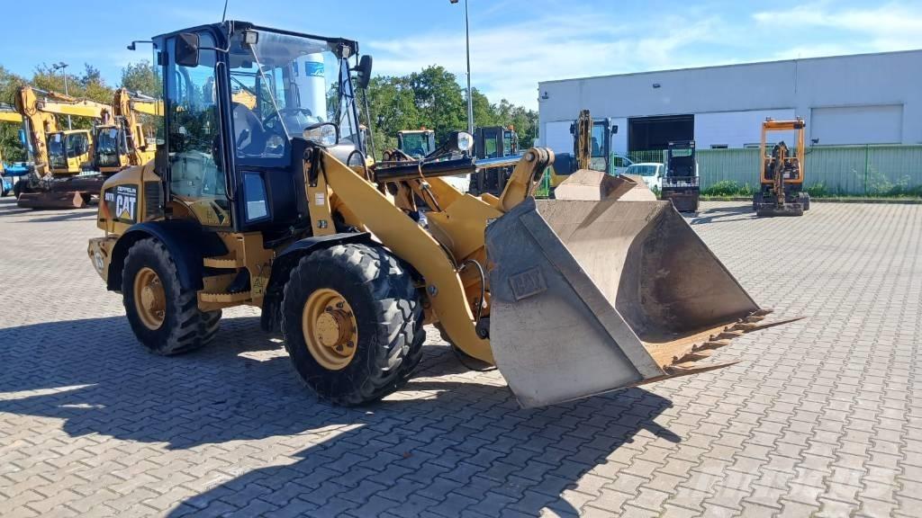 CAT 907 H 2 Utovarivači na kotačima