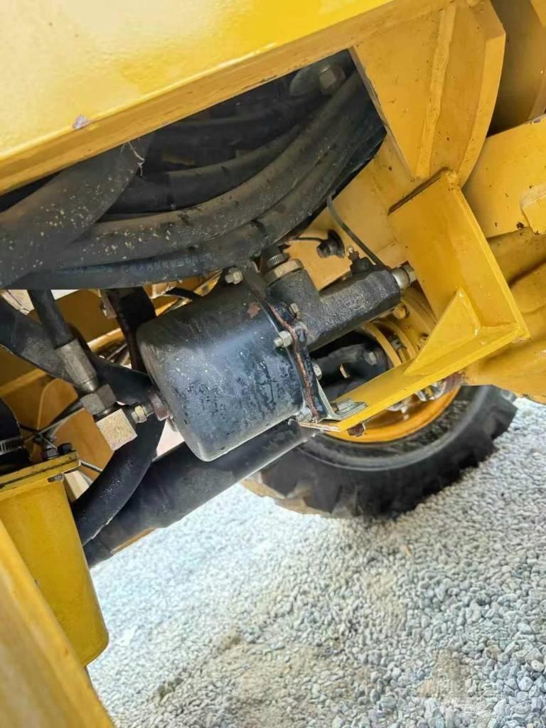 XCMG WZ 30-25 Utovarni rovokopači