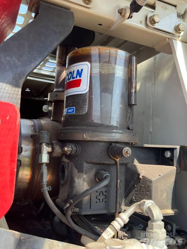Takeuchi TB 2150 Bageri gusjeničari
