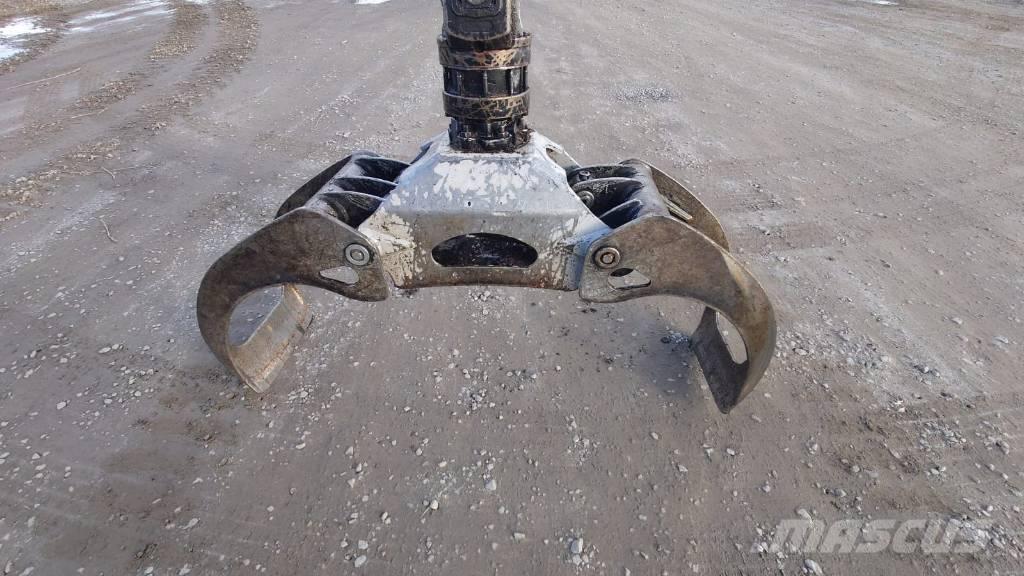 Komatsu 845 Forvarderi