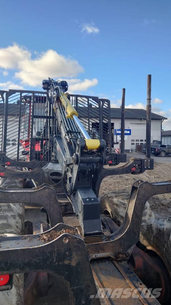 Komatsu 845 Forvarderi