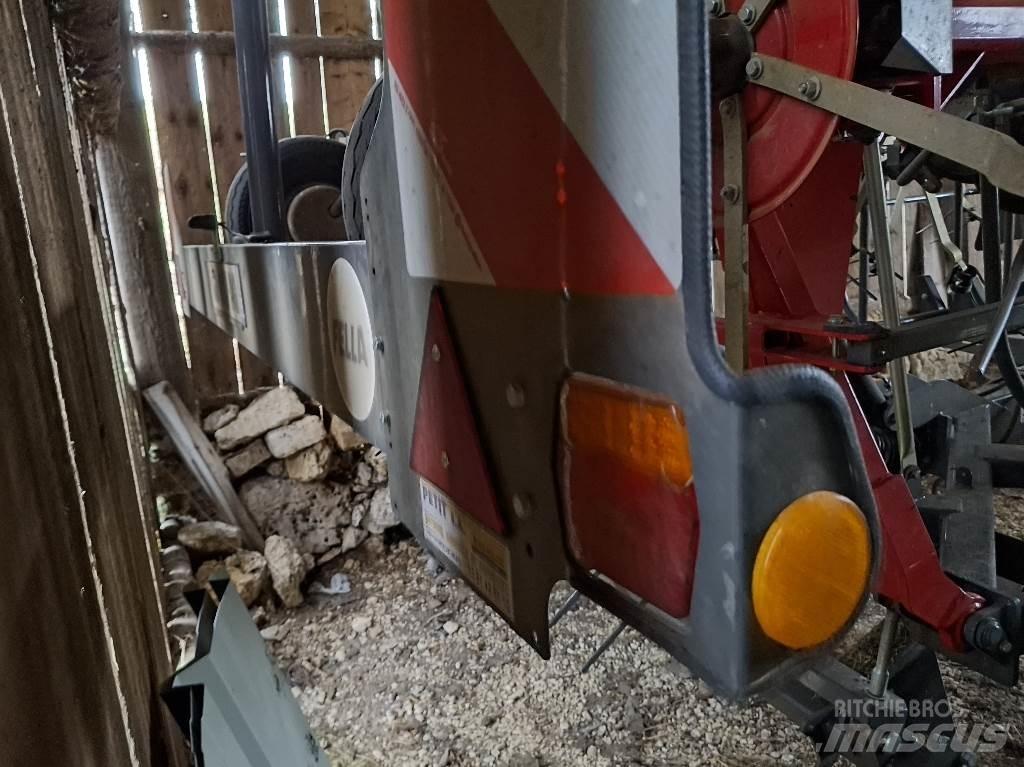 Fella Th1100 Okretači i sakupljači sijena