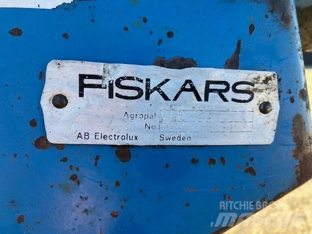 Fiskars FFK 497 Plugovi okretači