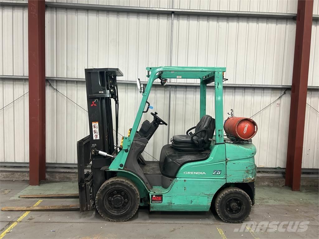 Mitsubishi FG25NT Plinski viličari