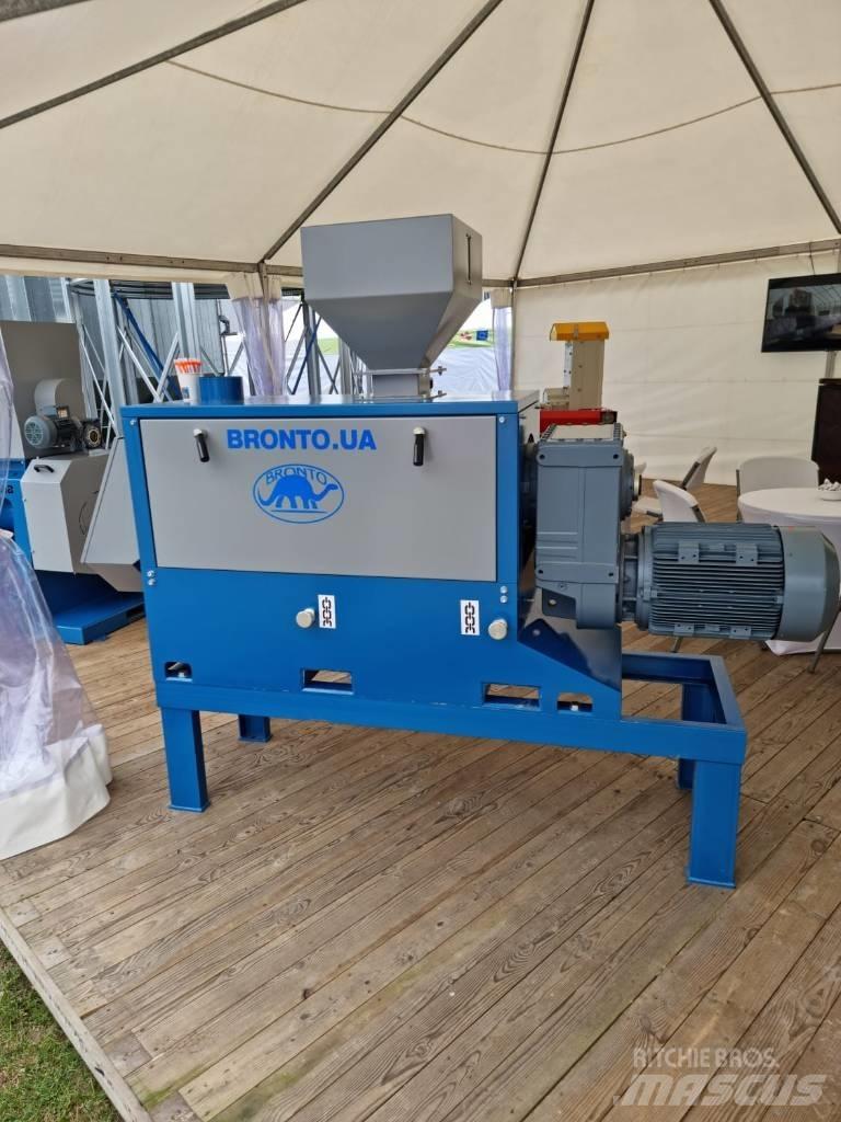 Bronto RP-500 Strojevi za preradu i skadištenje žetva - Ostalo