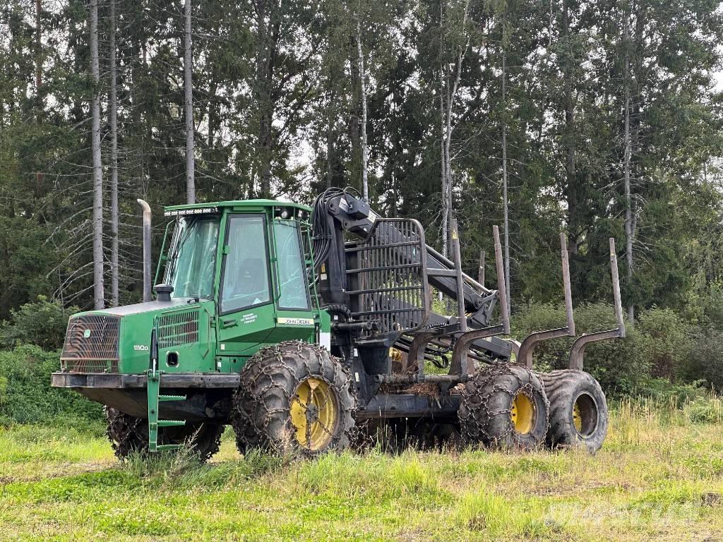 John Deere 1110 D Forvarderi