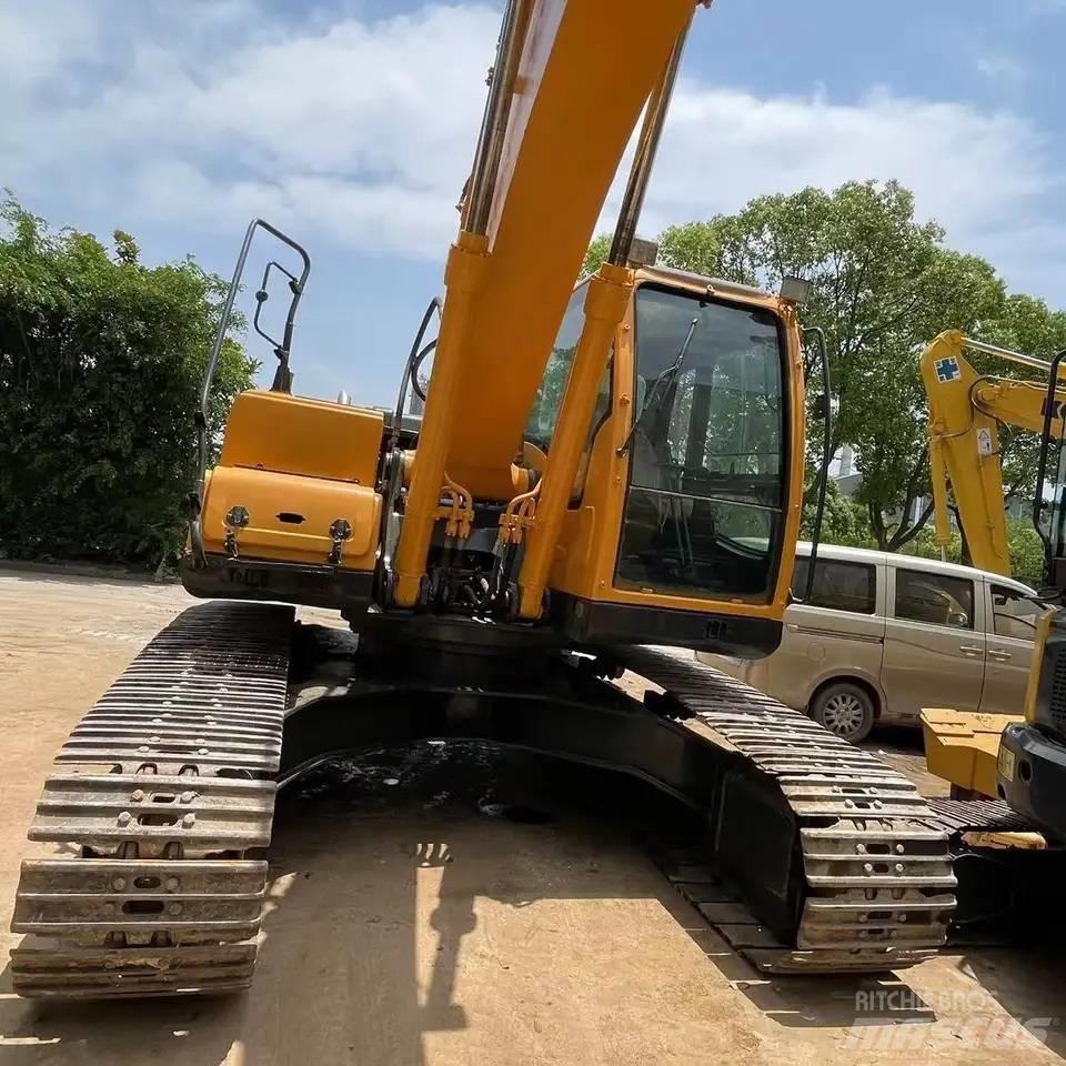 Hyundai R220-9s Bageri gusjeničari