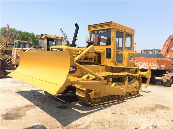 CAT D 6 D Buldožeri gusjeničari
