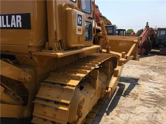 CAT D 6 D Buldožeri gusjeničari