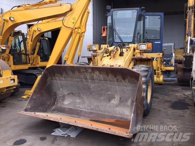 Komatsu WA150-1 Utovarivači na kotačima