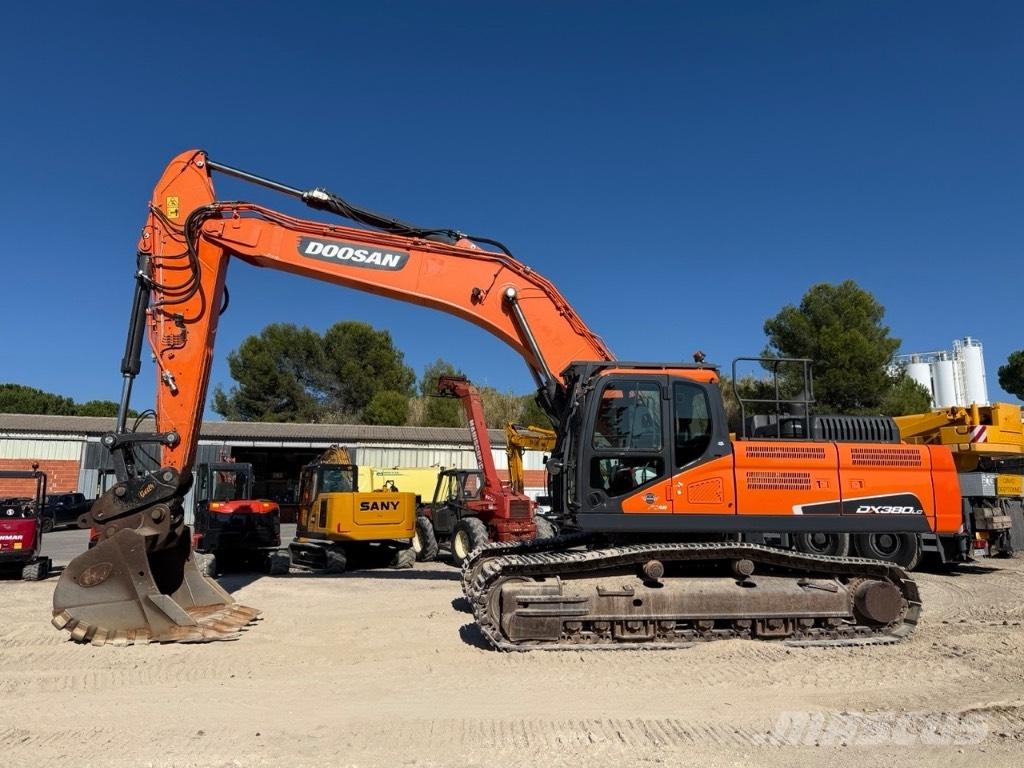 Doosan DX 380 LC Bageri gusjeničari