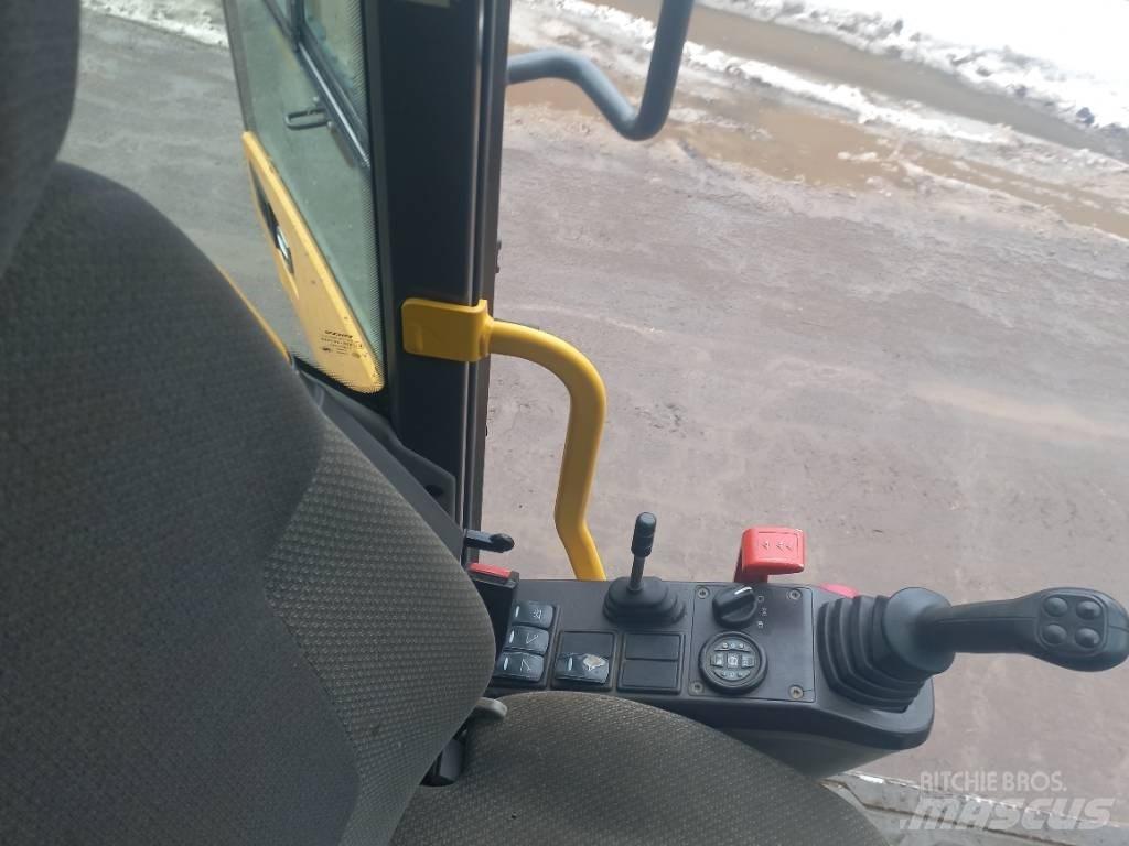 Volvo EW 140 D Bageri na kotačima