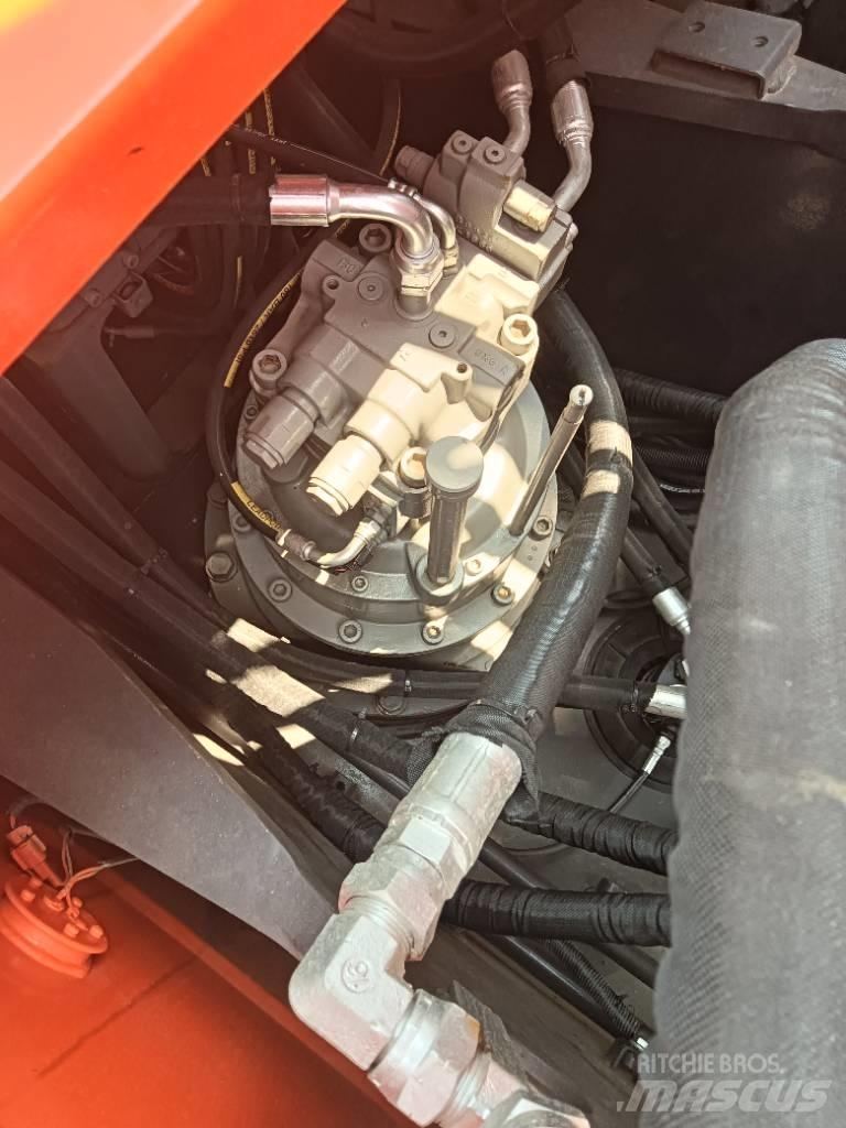 Hitachi ZX 240 Bageri gusjeničari