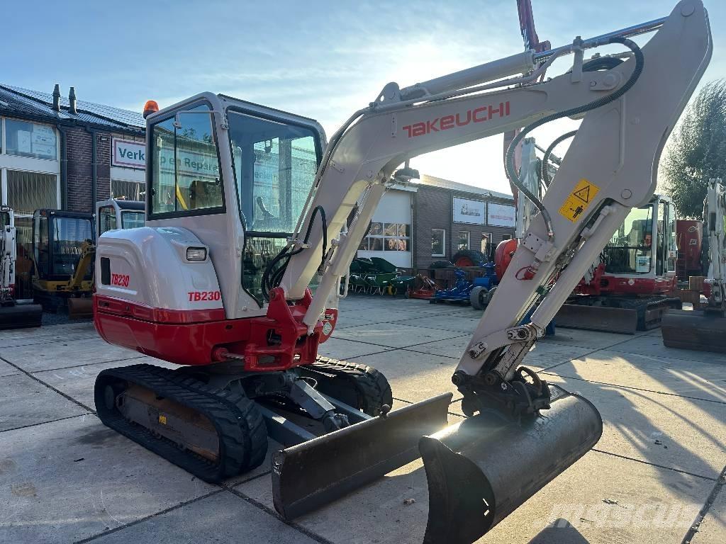 Takeuchi TB 230 Mini bageri <7t