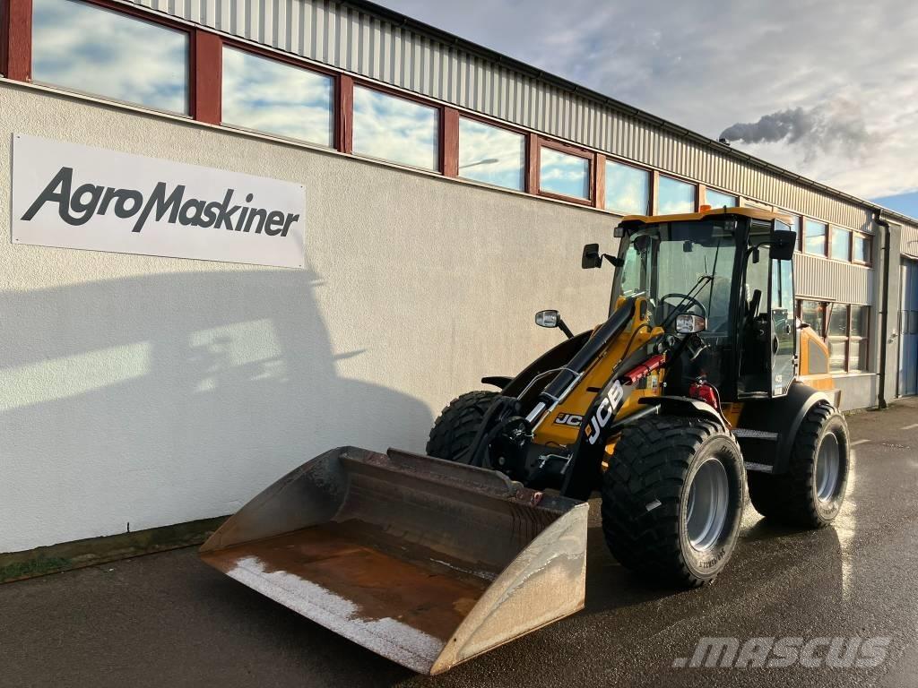 JCB 409 STAGE V - AGRI Mini utovarivači