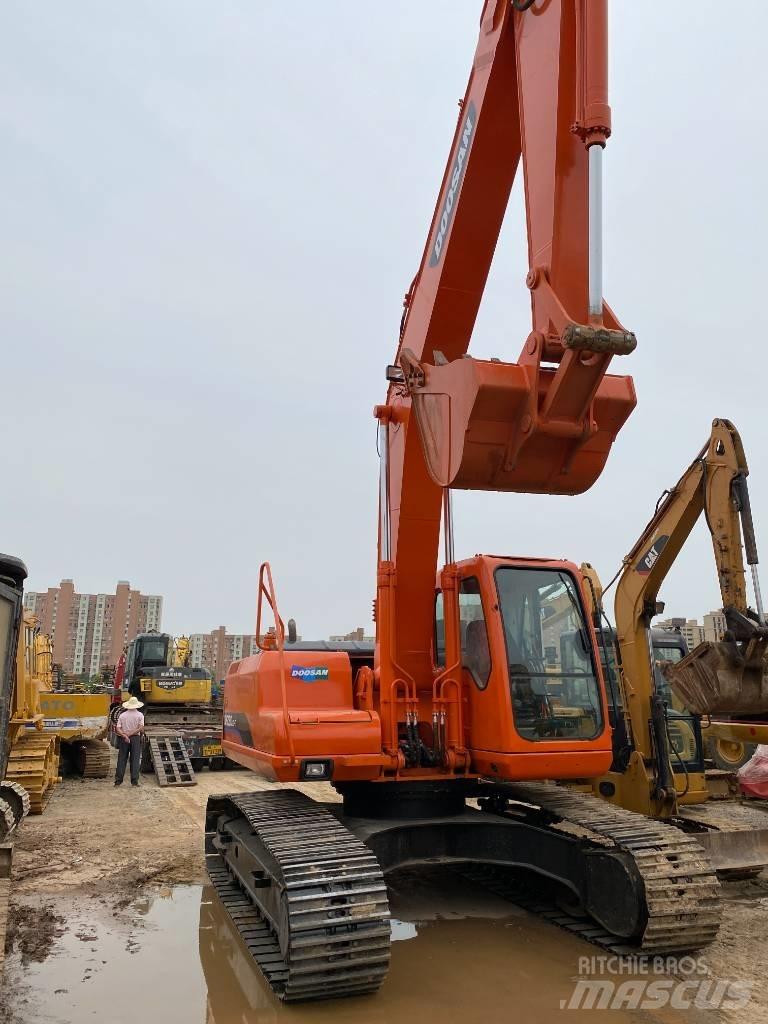 Doosan dh220lc-7 Bageri gusjeničari