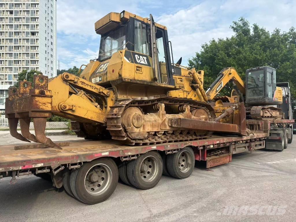 CAT D7G2 Buldožeri gusjeničari