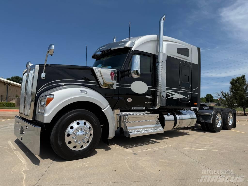 Kenworth W 990 Traktorske jedinice