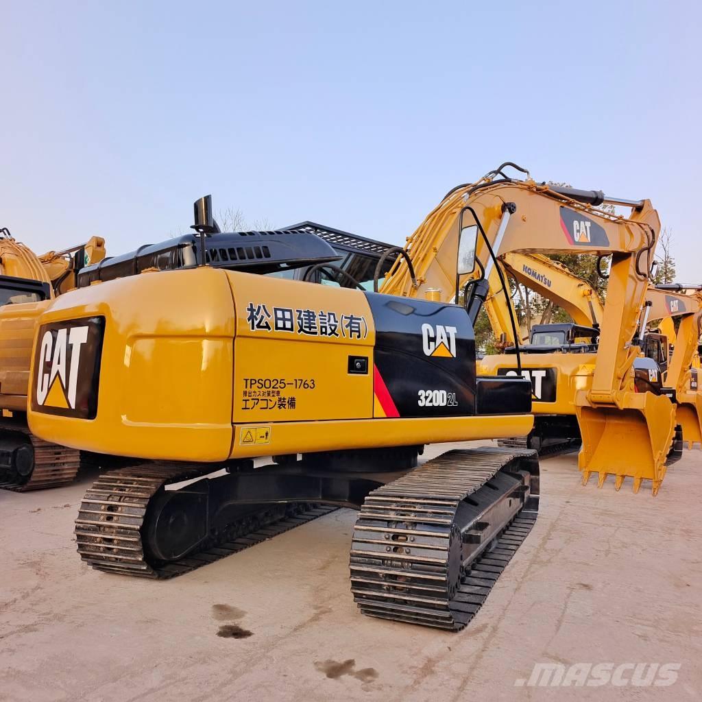 CAT 320 D2 Bageri gusjeničari