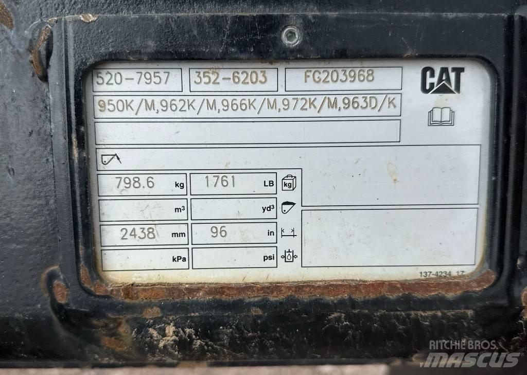 CAT 950M Utovarivači na kotačima