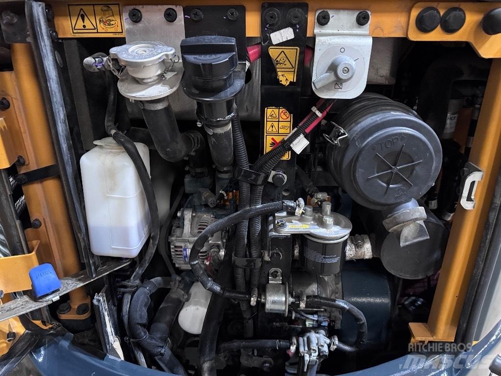 Hyundai R25Z-9 AK Mini bageri <7t