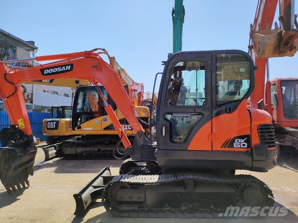 Doosan DX 60 Bageri gusjeničari