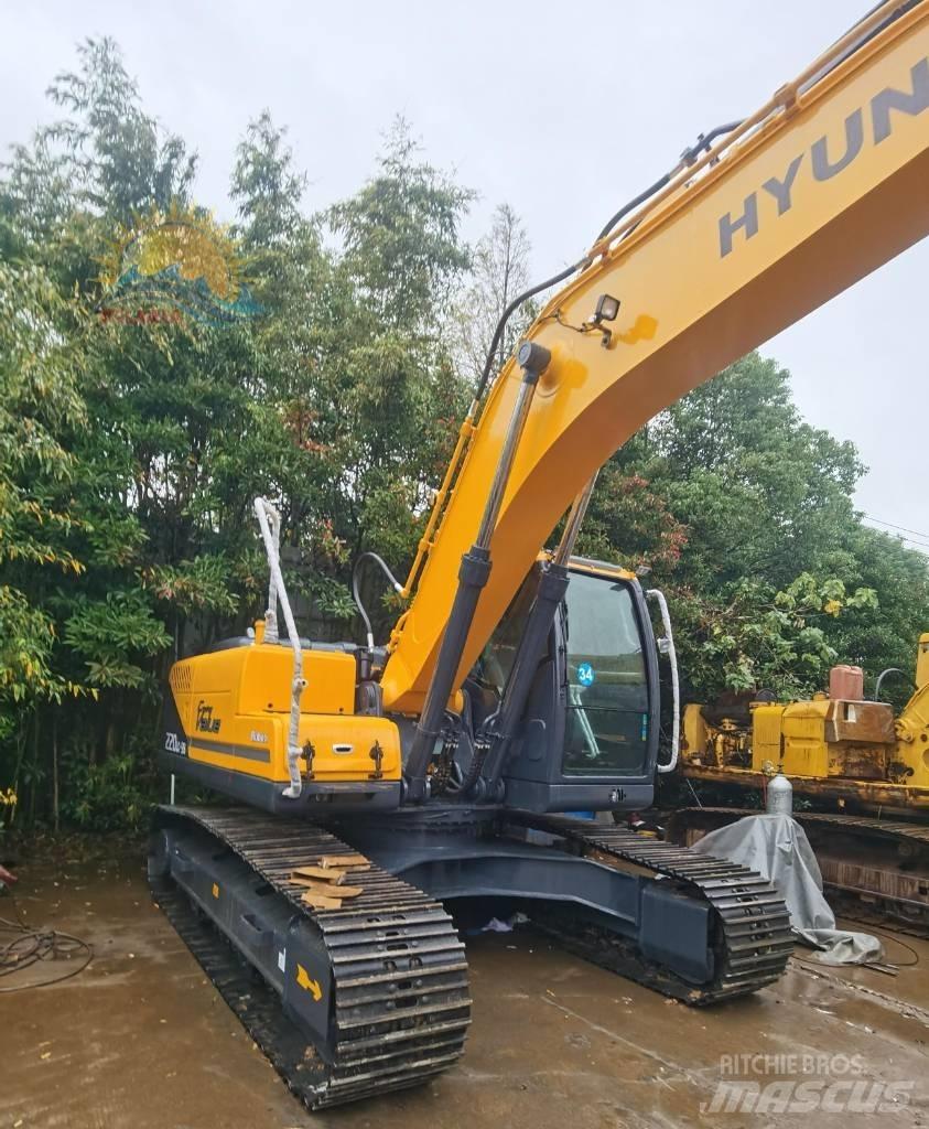 Hyundai R220LC-9S Bageri na kotačima